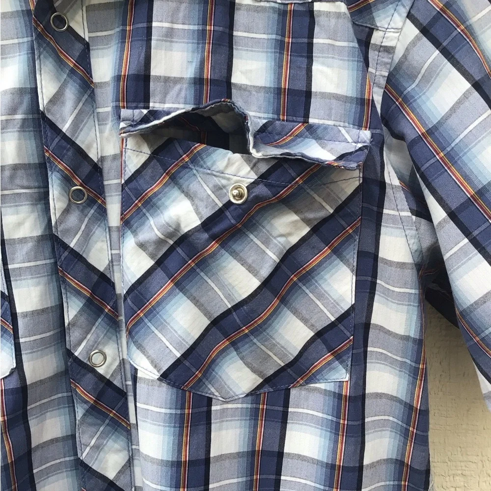Y2K vintage western style skater vibe short sleeve snap button front Plaid Shirt
